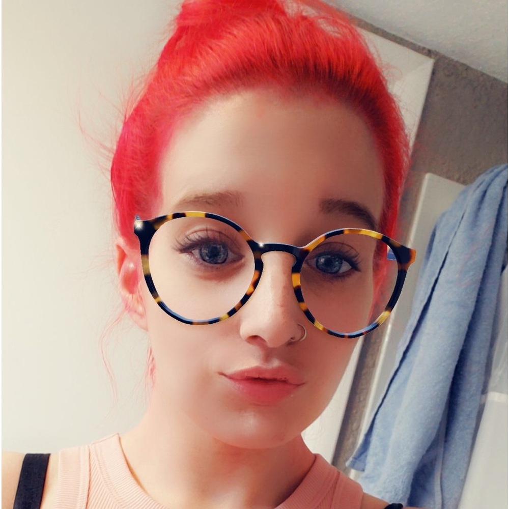 Meet your Posher, Madison